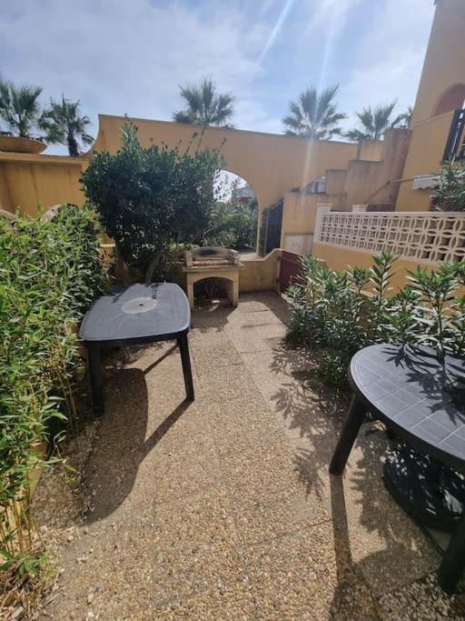 Studio De 23 M2 Avec Jardinet 400M De La Plage Le Barcarès Exteriör bild