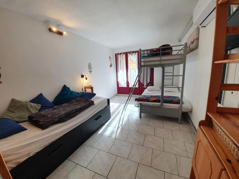 Studio De 23 M2 Avec Jardinet 400M De La Plage Le Barcarès Exteriör bild